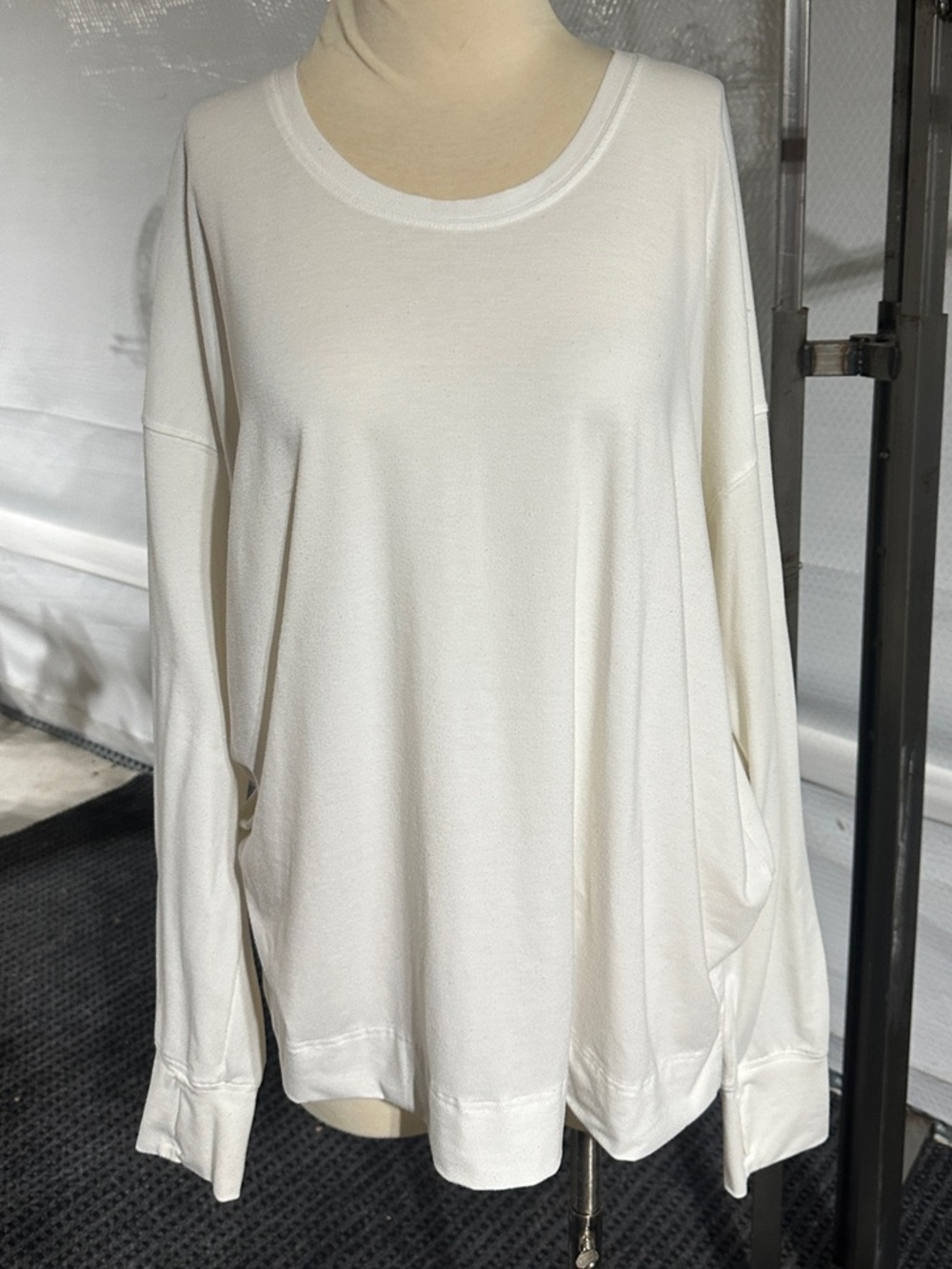 all in motion Off-White Long-Sleeve Crew Tee